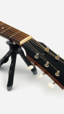 D'ADDARIO Headstand